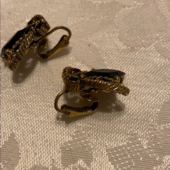 Jewelry - REDUCED Vintage gold/black stone clip earrings, Art Deco excellent condition